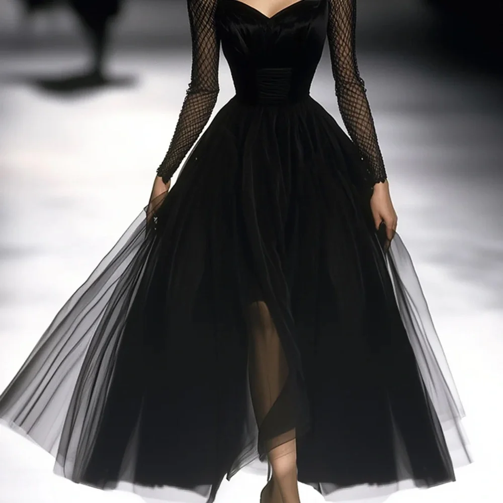 Elegant Black Long Sleeve Dress - Picture 7 of 7